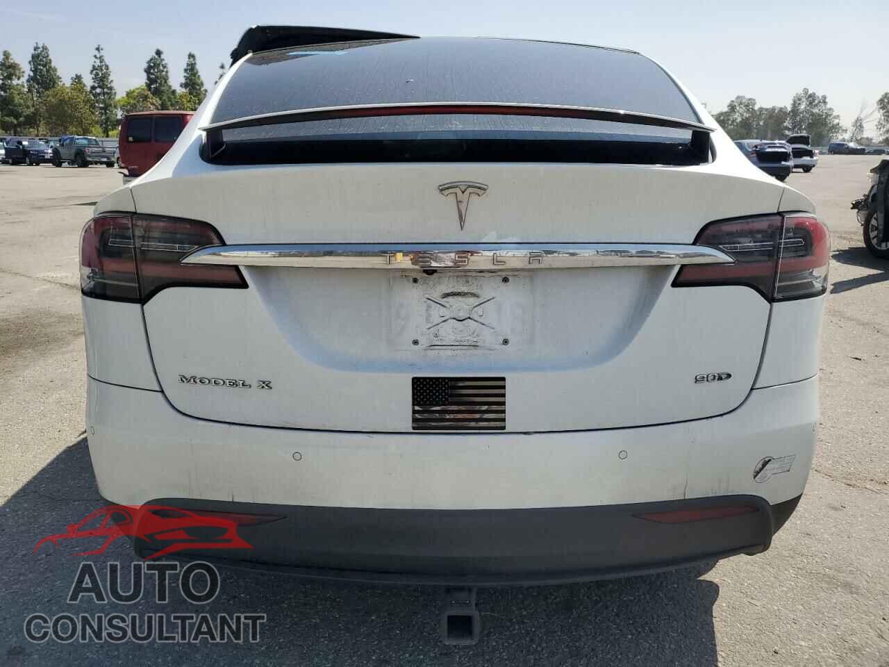 TESLA MODEL X 2017 - 5YJXCBE2XHF051384