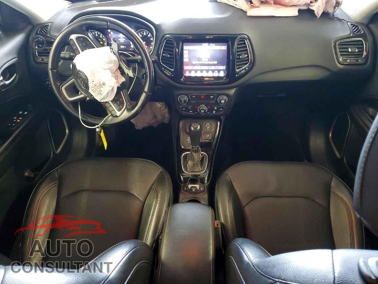 JEEP COMPASS 2020 - 3C4NJDCB0LT246013