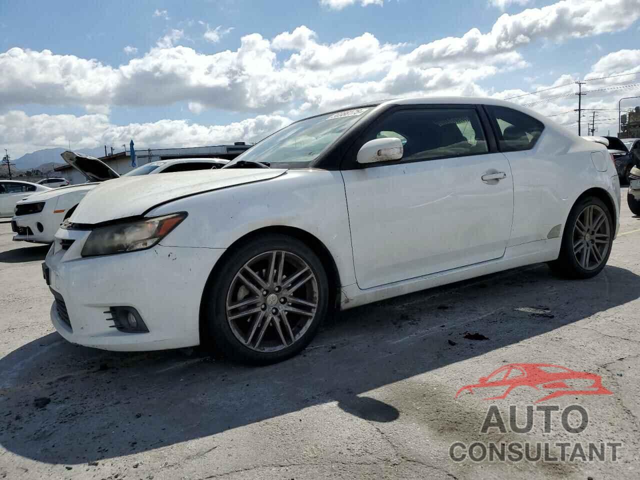 TOYOTA SCION 2013 - JTKJF5C70D3049592
