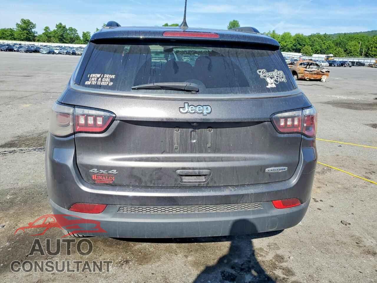 JEEP COMPASS 2019 - 3C4NJDBB6KT761064