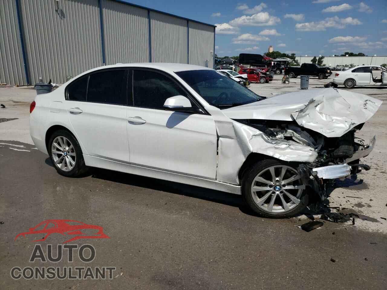 BMW 3 SERIES 2016 - WBA8E1G58GNU10180