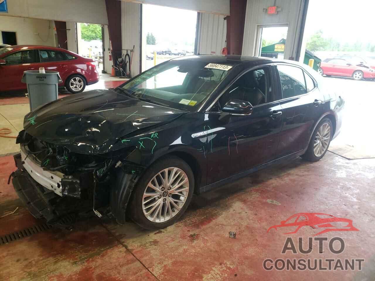 TOYOTA CAMRY 2018 - 4T1B21HK9JU503157