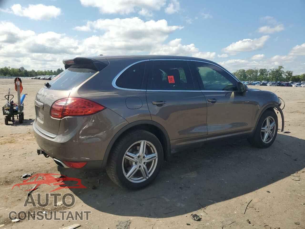 PORSCHE CAYENNE 2011 - WP1AA2A28BLA04200