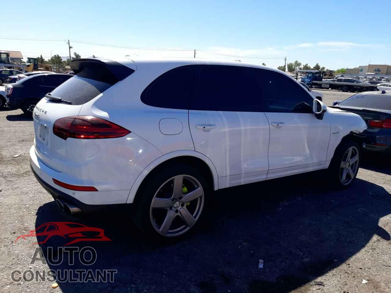 PORSCHE CAYENNE 2017 - WP1AE2A23HLA75950