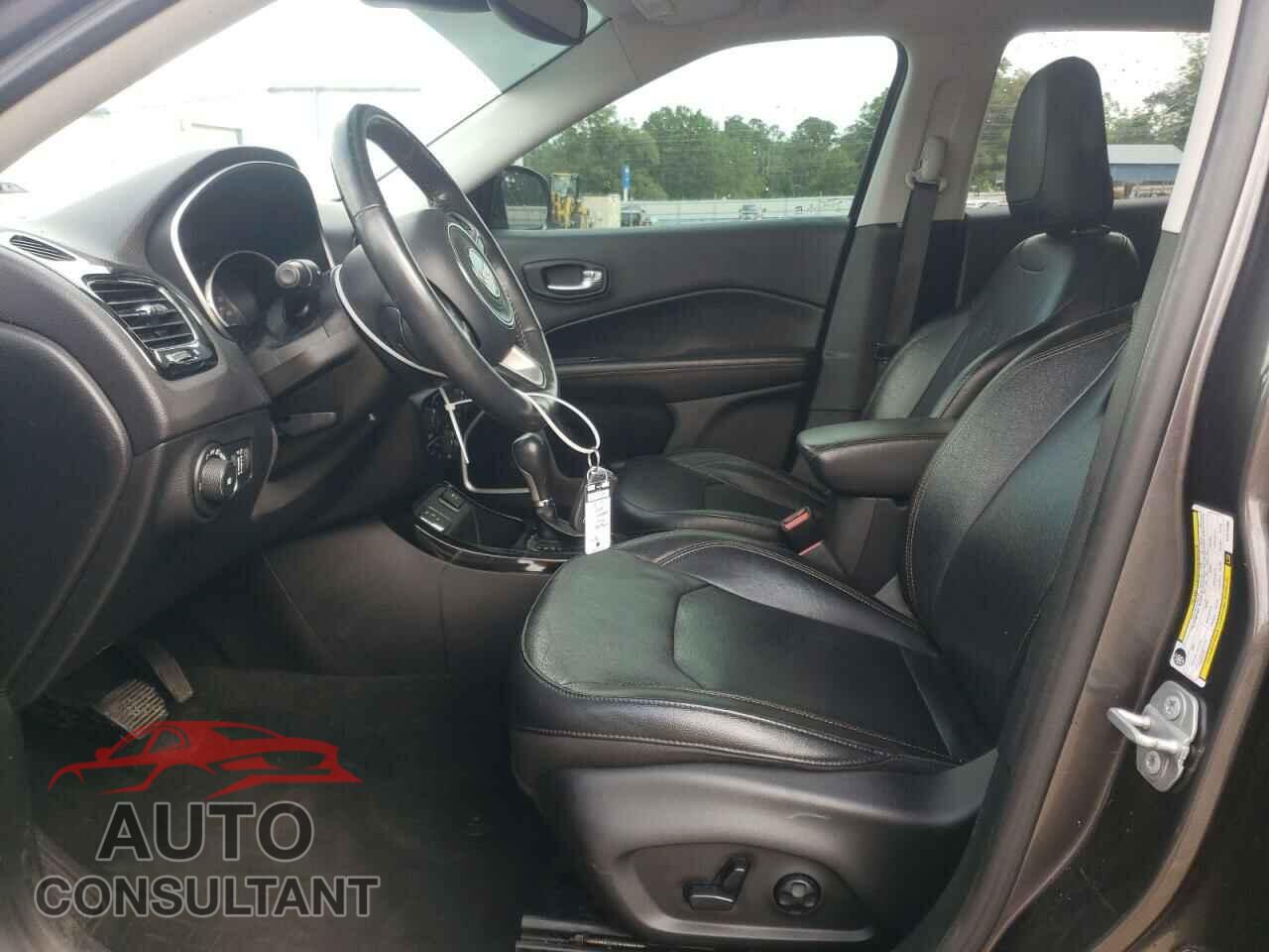 JEEP COMPASS 2019 - 3C4NJCCB3KT676286