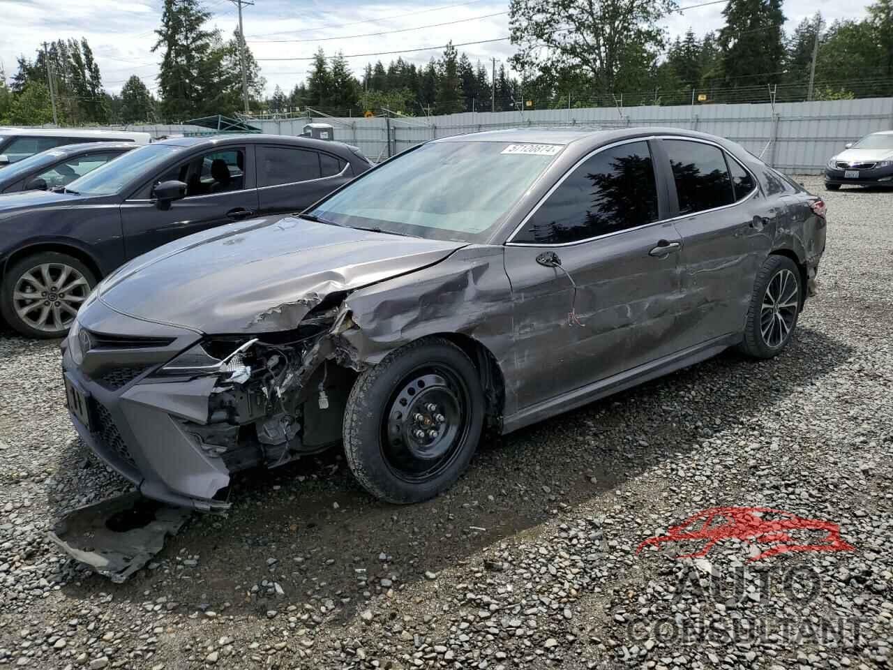 TOYOTA CAMRY 2018 - 4T1B11HKXJU138250