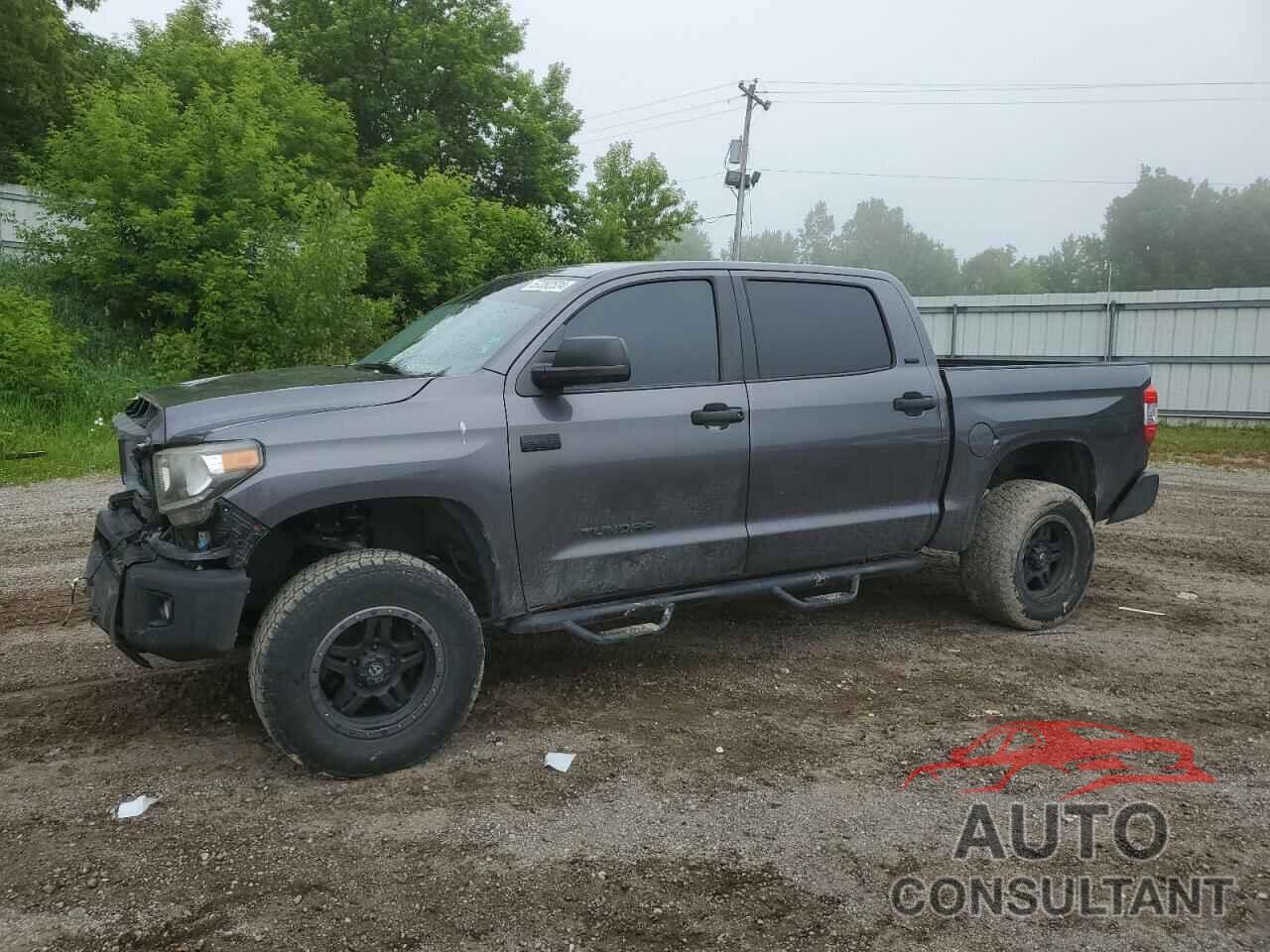 TOYOTA TUNDRA 2018 - 5TFDW5F12JX776555