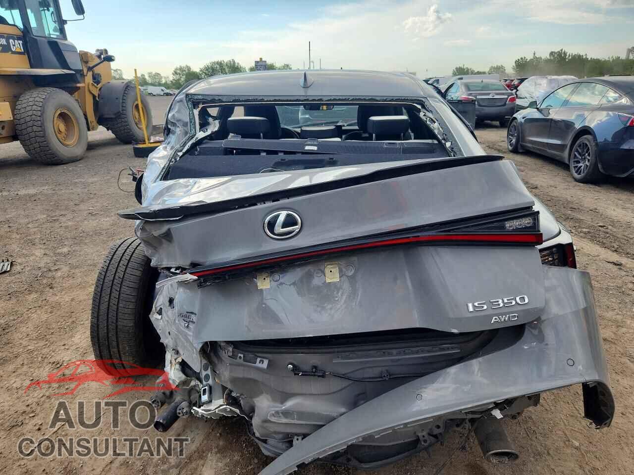 LEXUS IS 2025 - JTHGZ1E28S5040495