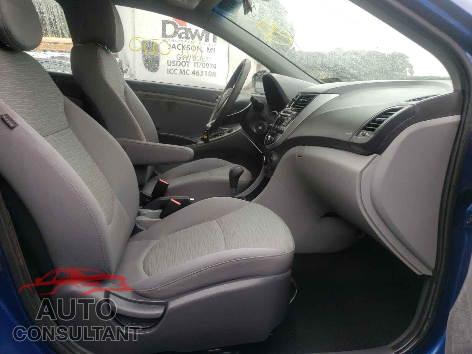 HYUNDAI ACCENT 2017 - KMHCT4AE3HU200831