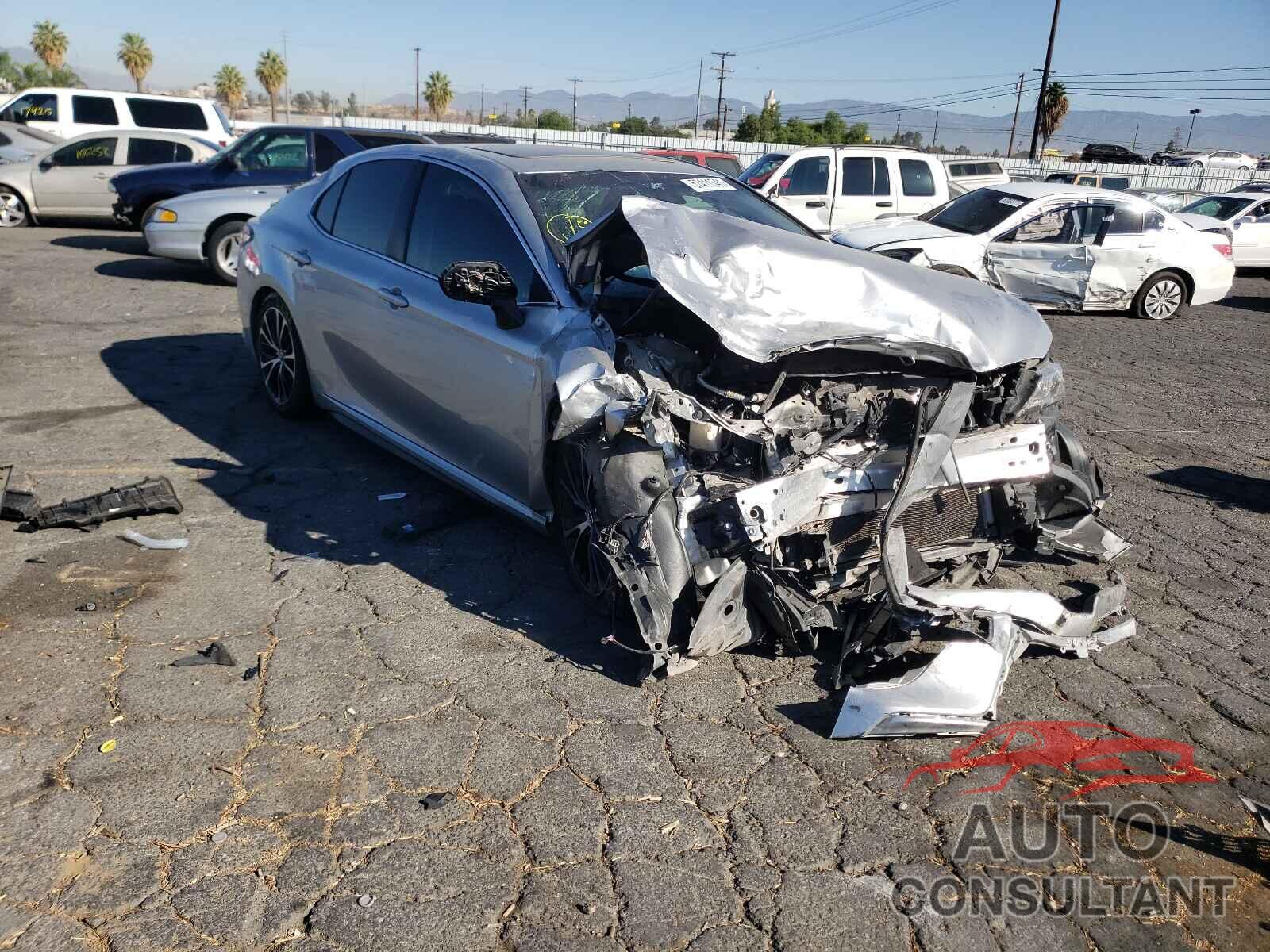 TOYOTA CAMRY 2018 - JTNB11HK5J3040541