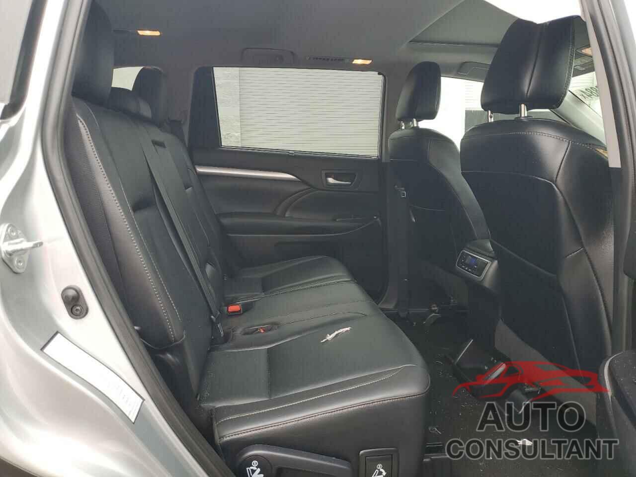 TOYOTA HIGHLANDER 2019 - 5TDKZRFHXKS299951