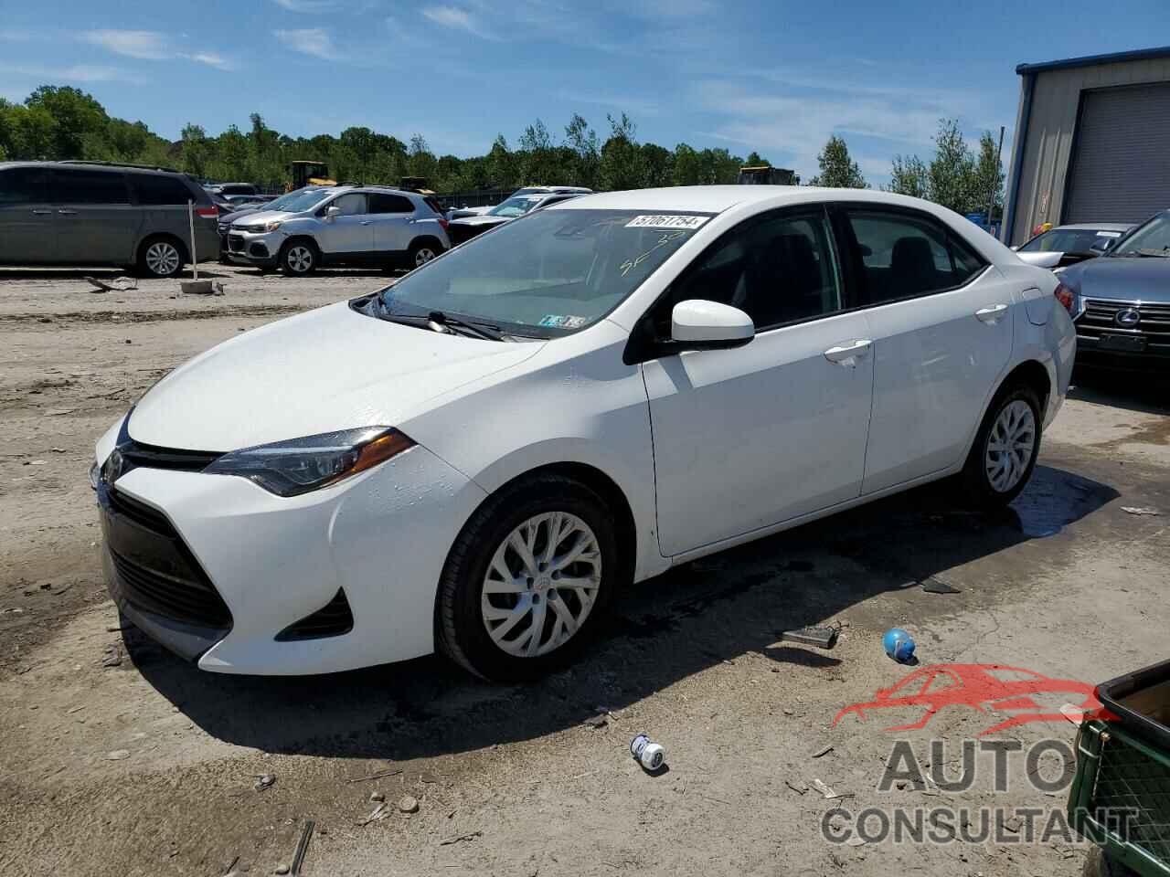 TOYOTA COROLLA 2018 - 5YFBURHE1JP805899