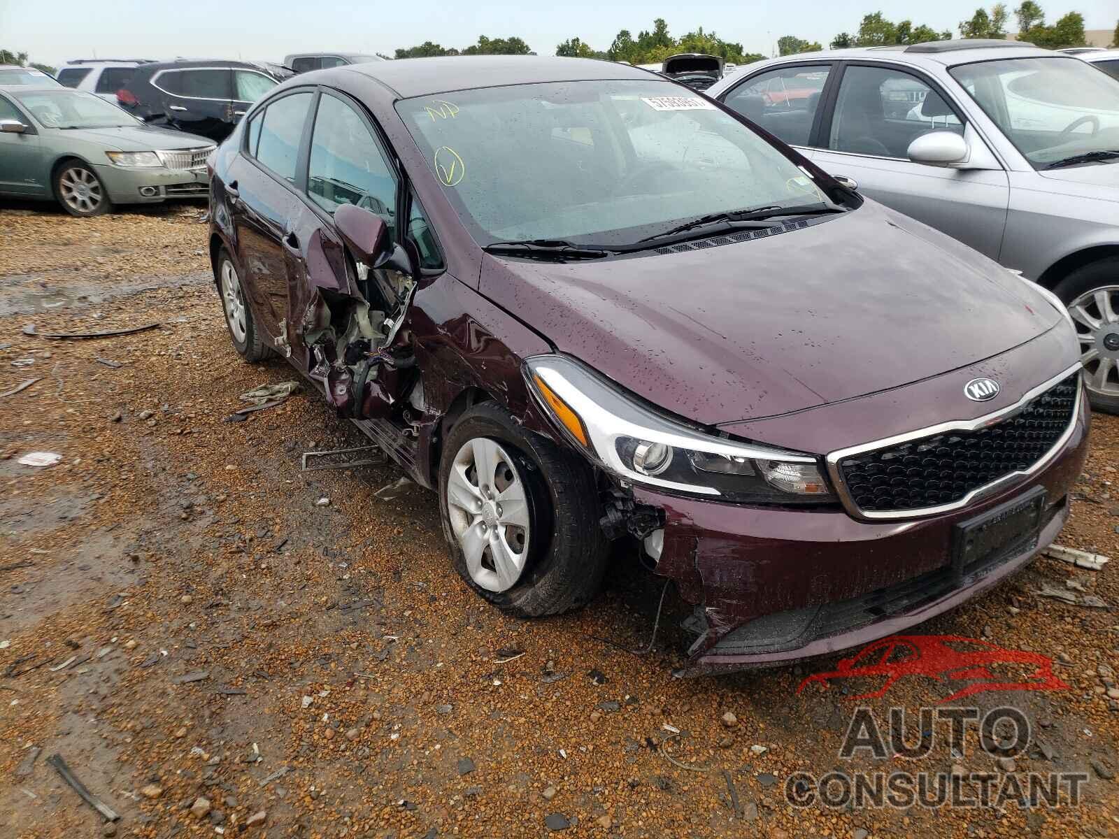 KIA FORTE 2017 - 3KPFLAA77HE103147