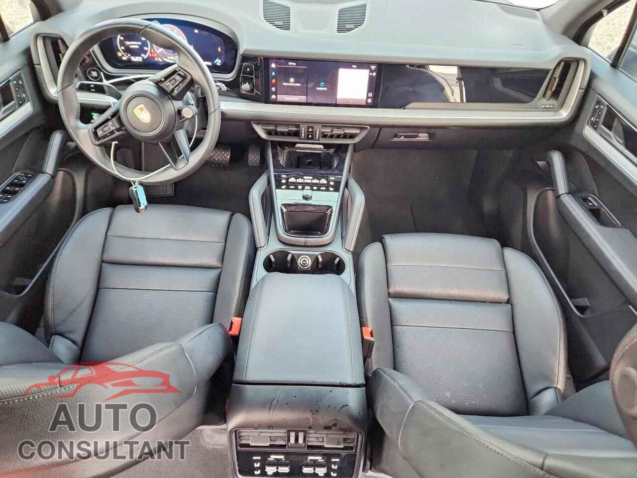 PORSCHE CAYENNE 2025 - WP1AA2AY7SDA02792
