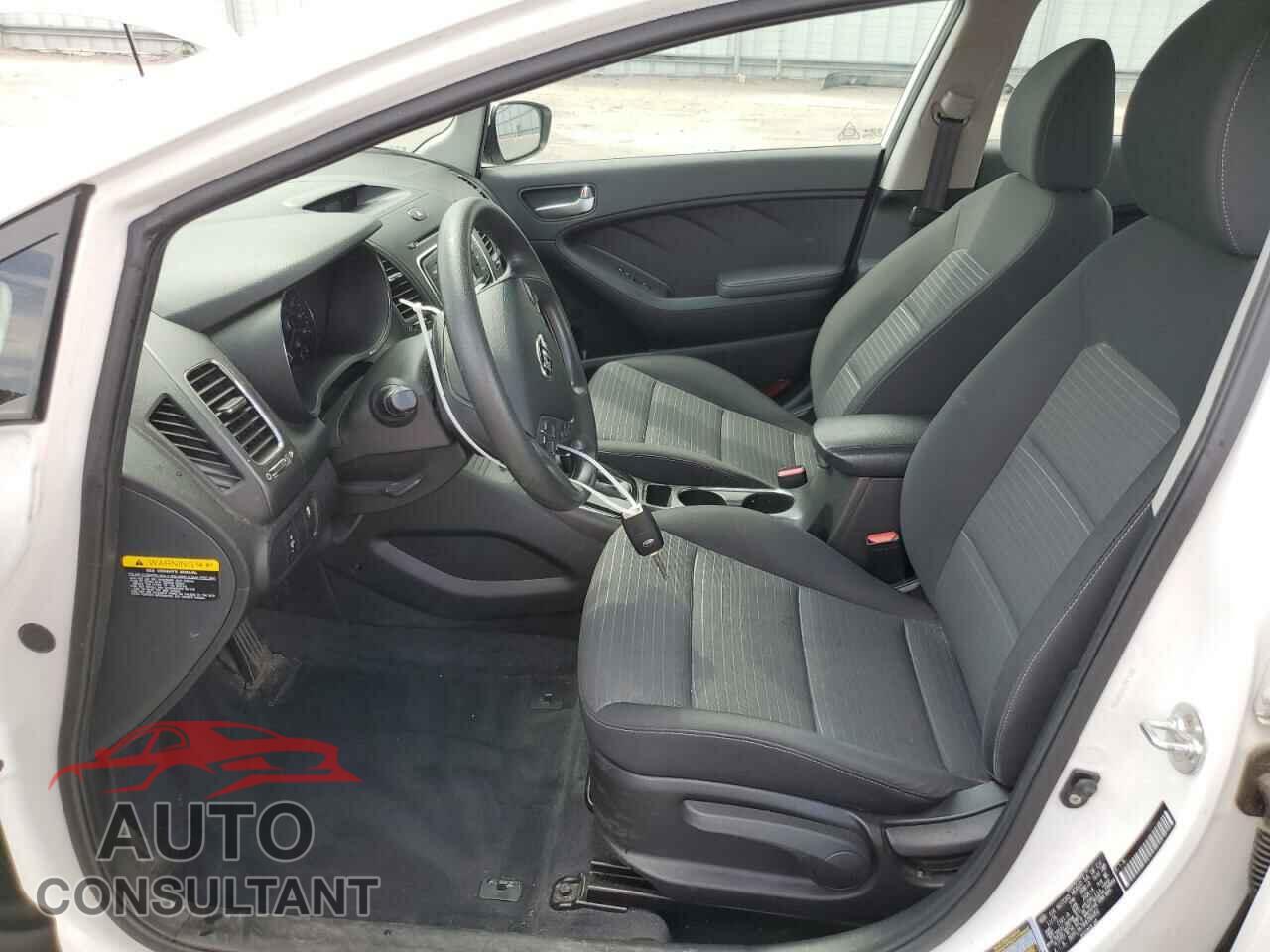 KIA FORTE 2017 - 3KPFL4A79HE089302