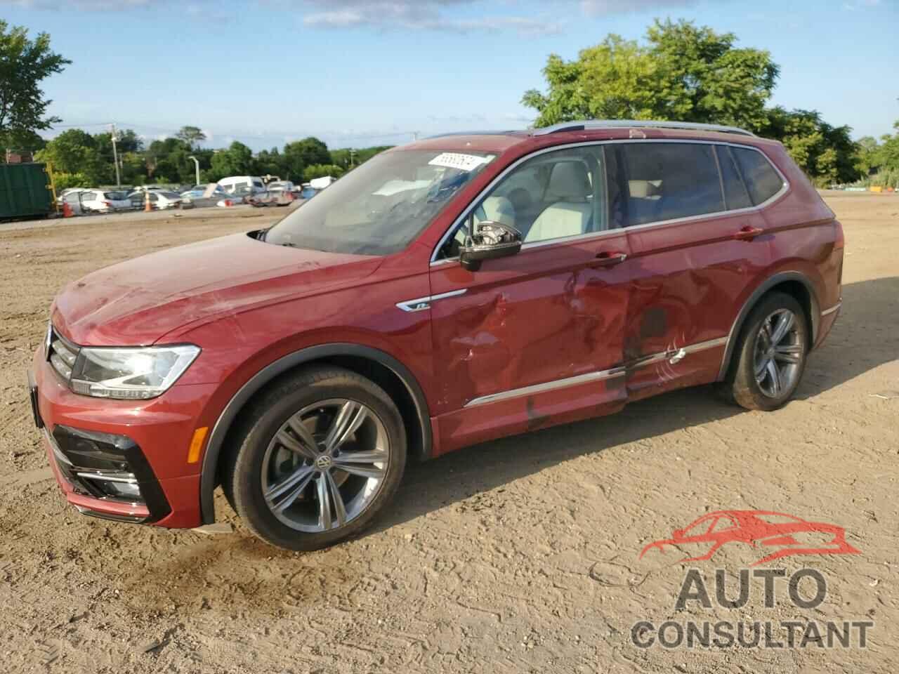 VOLKSWAGEN TIGUAN 2018 - 3VV3B7AX4JM141097