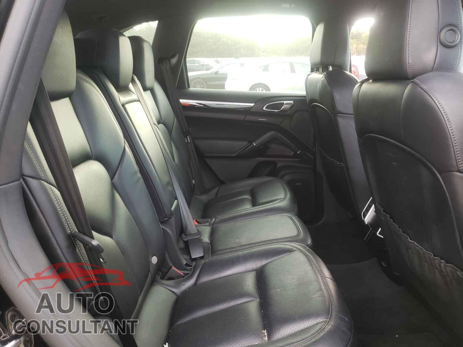 PORSCHE CAYENNE 2017 - WP1AA2A2XHKA81584