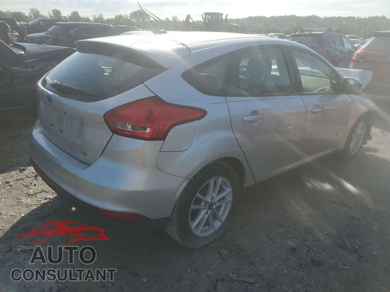 FORD FOCUS 2017 - 1FADP3K27HL303581