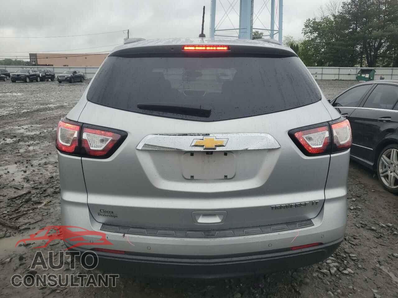 CHEVROLET TRAVERSE 2015 - 1GNKRGKD1FJ373355