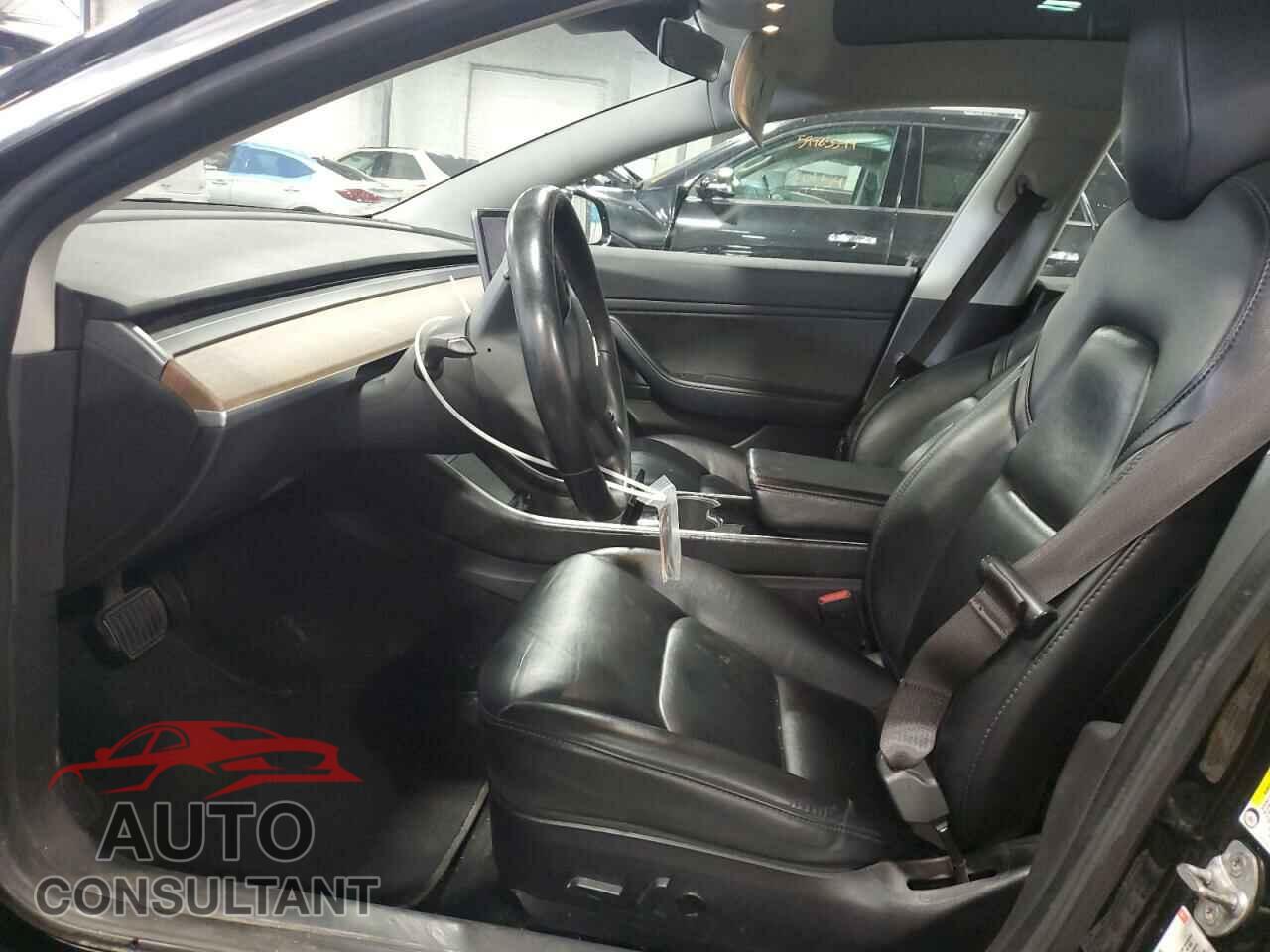 TESLA MODEL 3 2018 - 5YJ3E1EB2JF084615