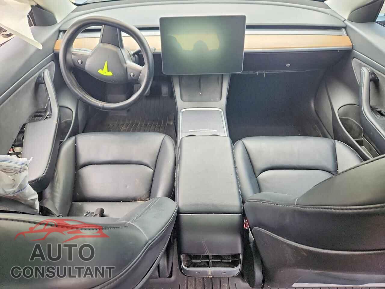 TESLA MODEL 3 2021 - 5YJ3E1EA0MF906131