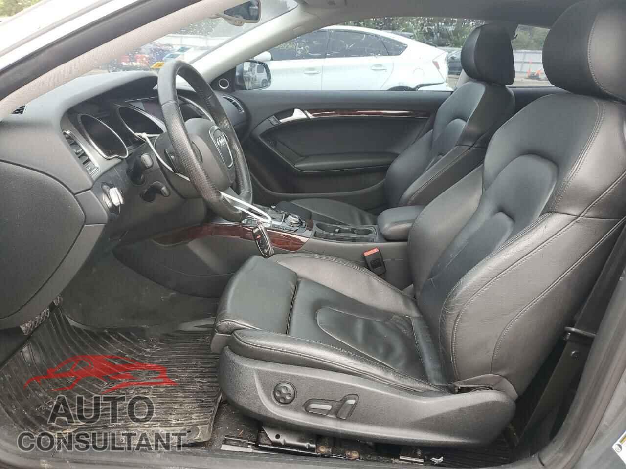 AUDI A5 2012 - WAULFAFRXCA018833