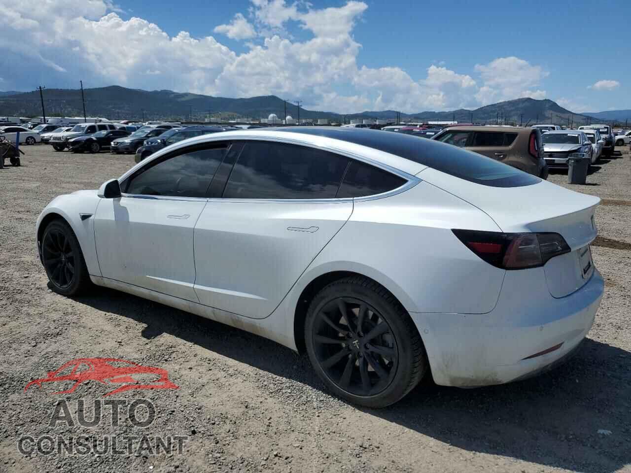 TESLA MODEL 3 2018 - 5YJ3E1EB0JF092552