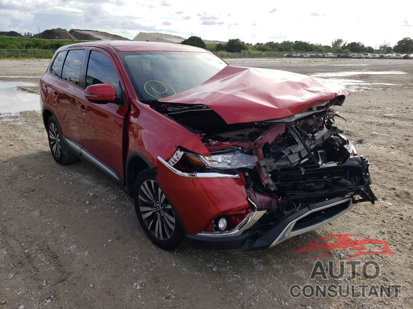 MITSUBISHI OUTLANDER 2019 - JA4AD3A37KZ049868