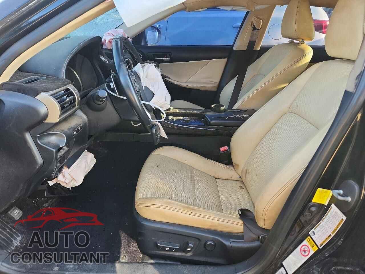 LEXUS IS 2014 - JTHBF1D29E5018708
