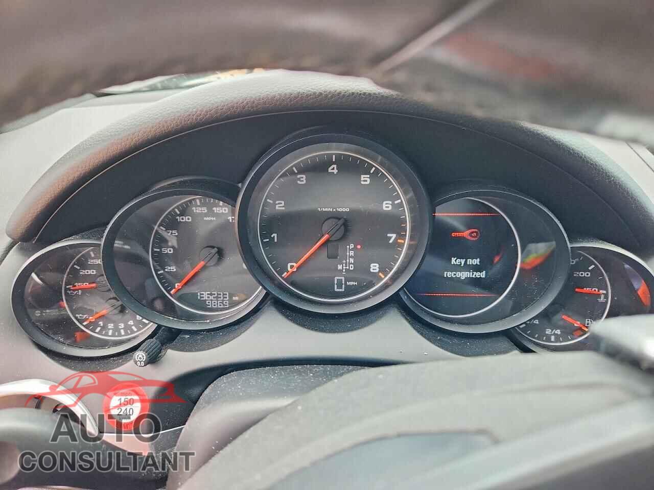 PORSCHE CAYENNE 2012 - WP1AA2A2XCLA08590