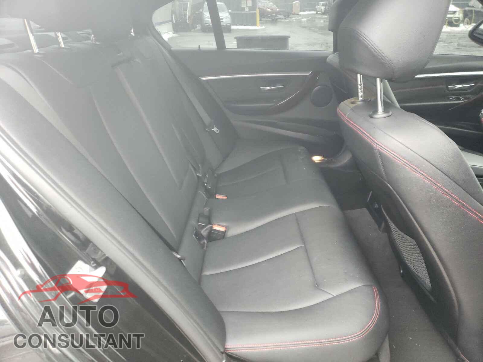 BMW 3 SERIES 2016 - WBA8E3G55GNU03313