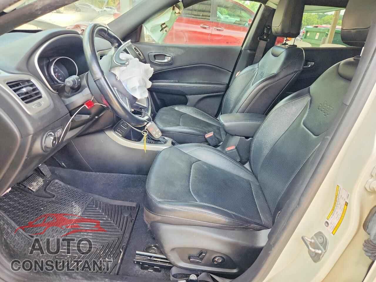 JEEP COMPASS 2020 - 3C4NJCCB4LT250446