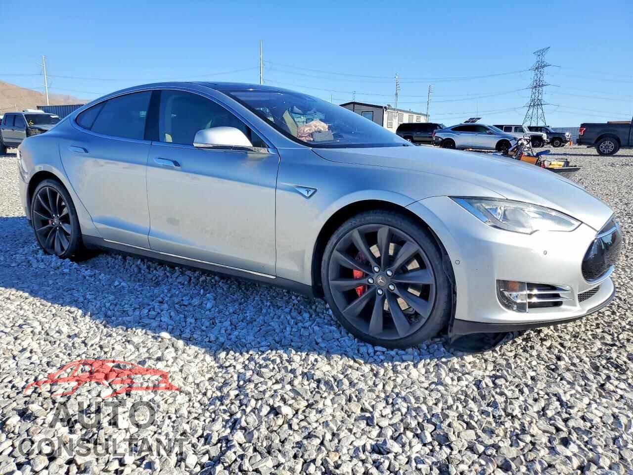 TESLA MODEL S 2014 - 5YJSA1H29EFP62401