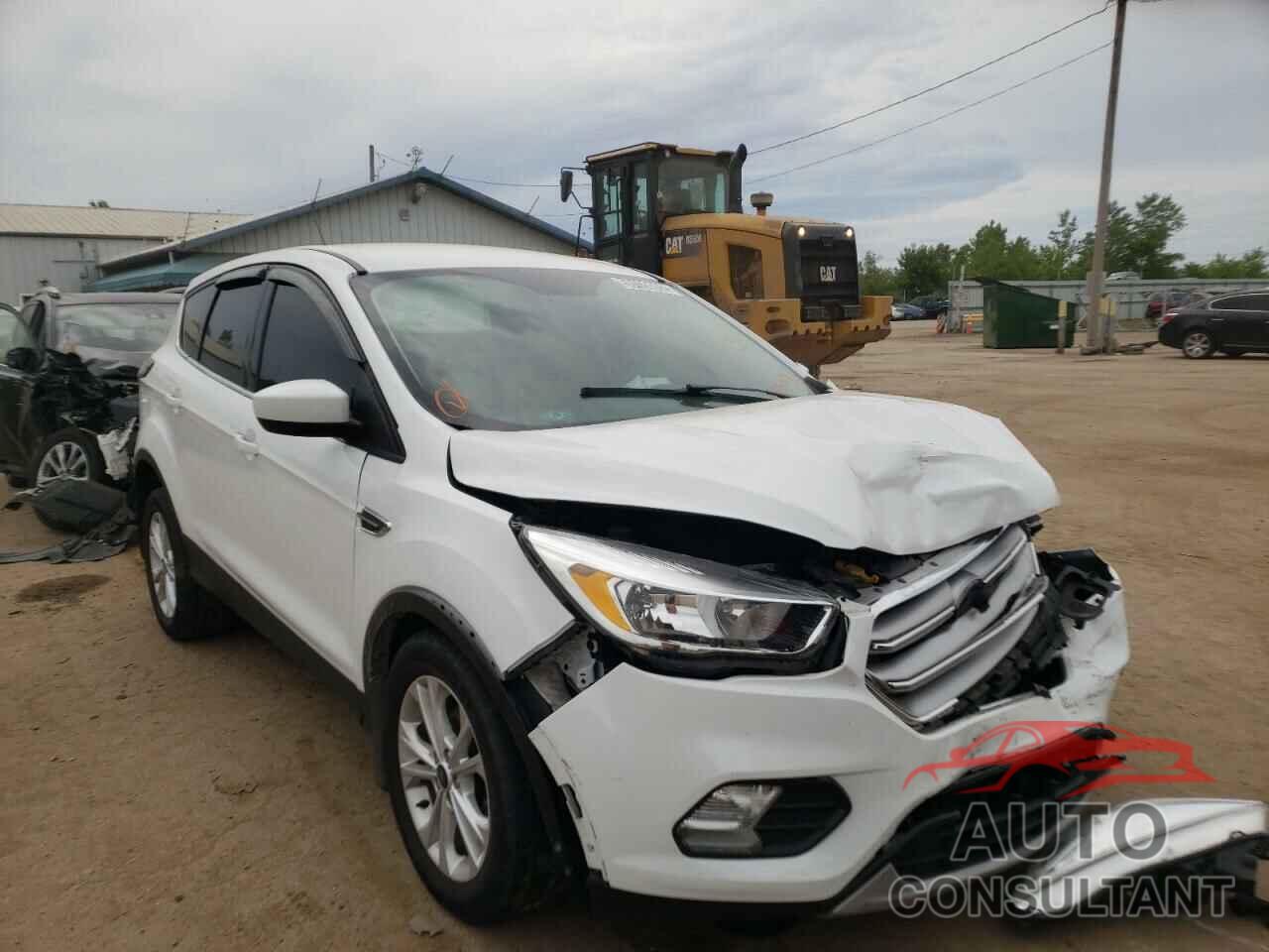 FORD ESCAPE 2017 - 1FMCU0GD4HUB28073