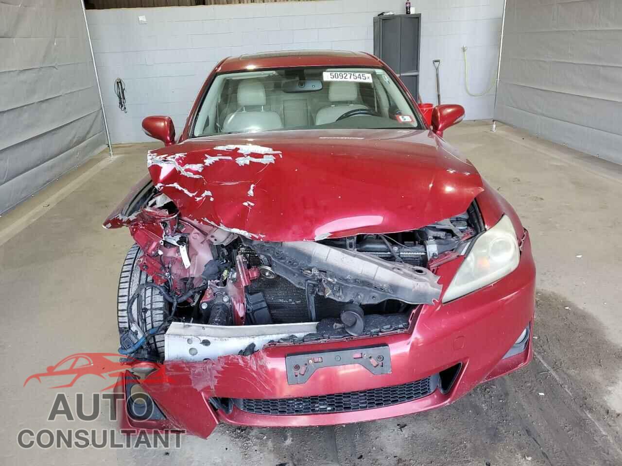 LEXUS IS 2011 - JTHCF5C20B5047877