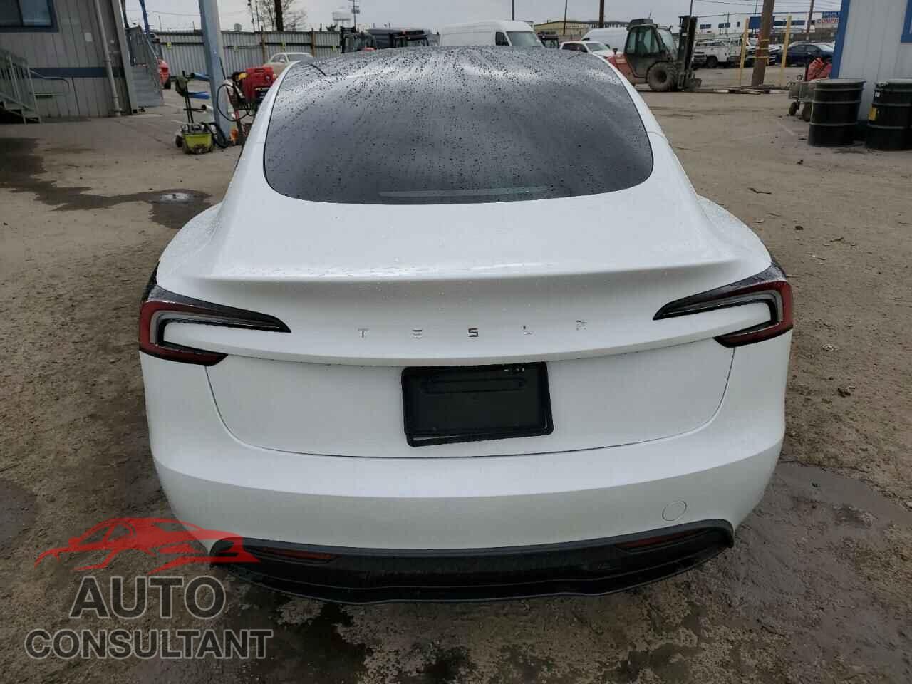 TESLA MODEL 3 2024 - 5YJ3E1EA9RF848673