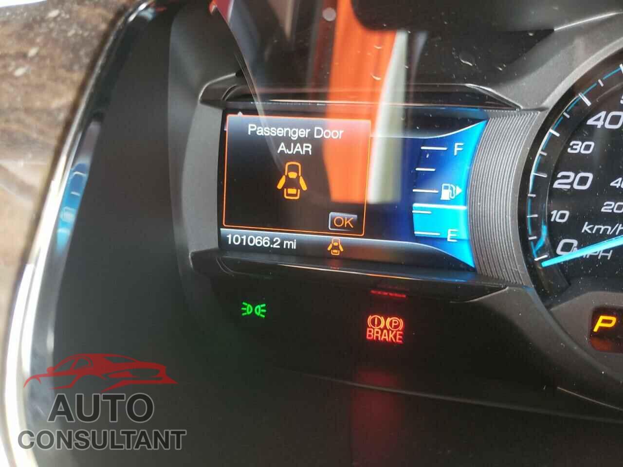 FORD TAURUS 2017 - 1FAHP2F82HG120558