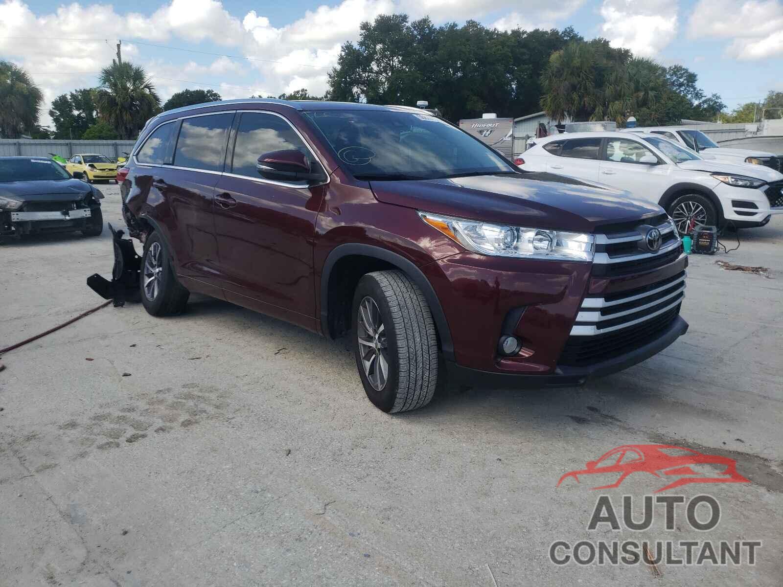 TOYOTA HIGHLANDER 2018 - 5TDKZRFH0JS287936