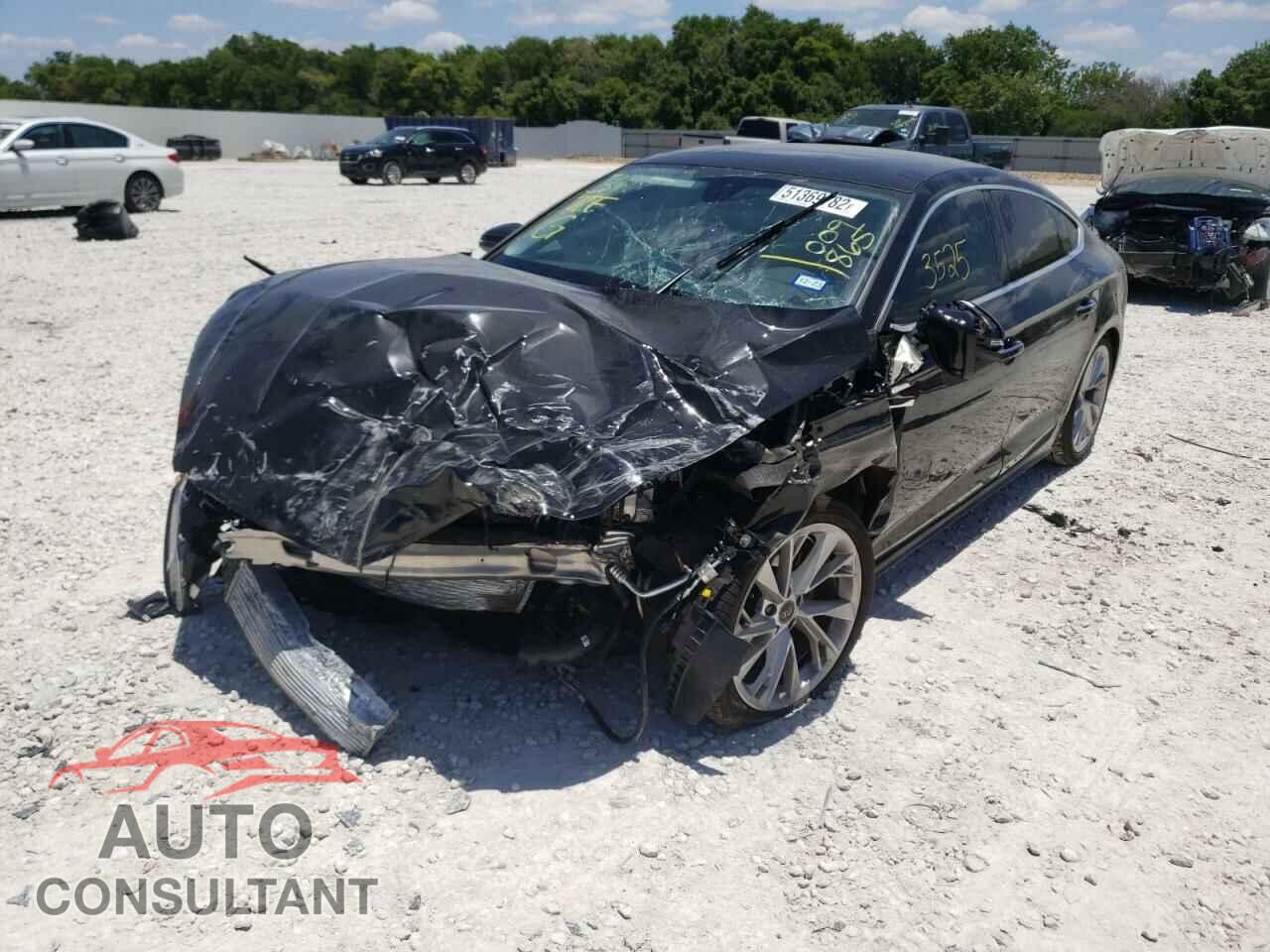 AUDI A5 2022 - WAUABCF52NA009865