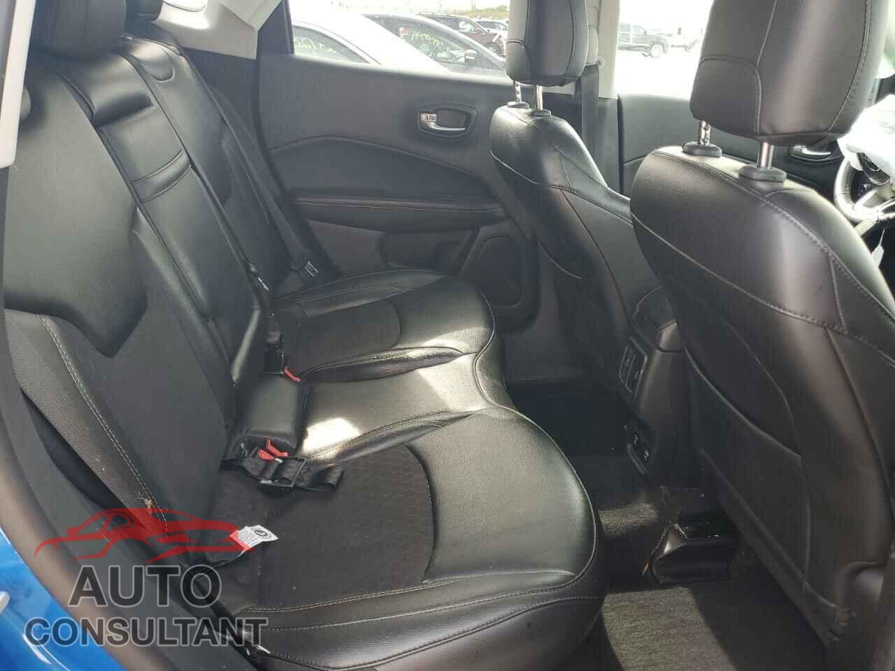 JEEP COMPASS 2019 - 3C4NJDBB6KT599078