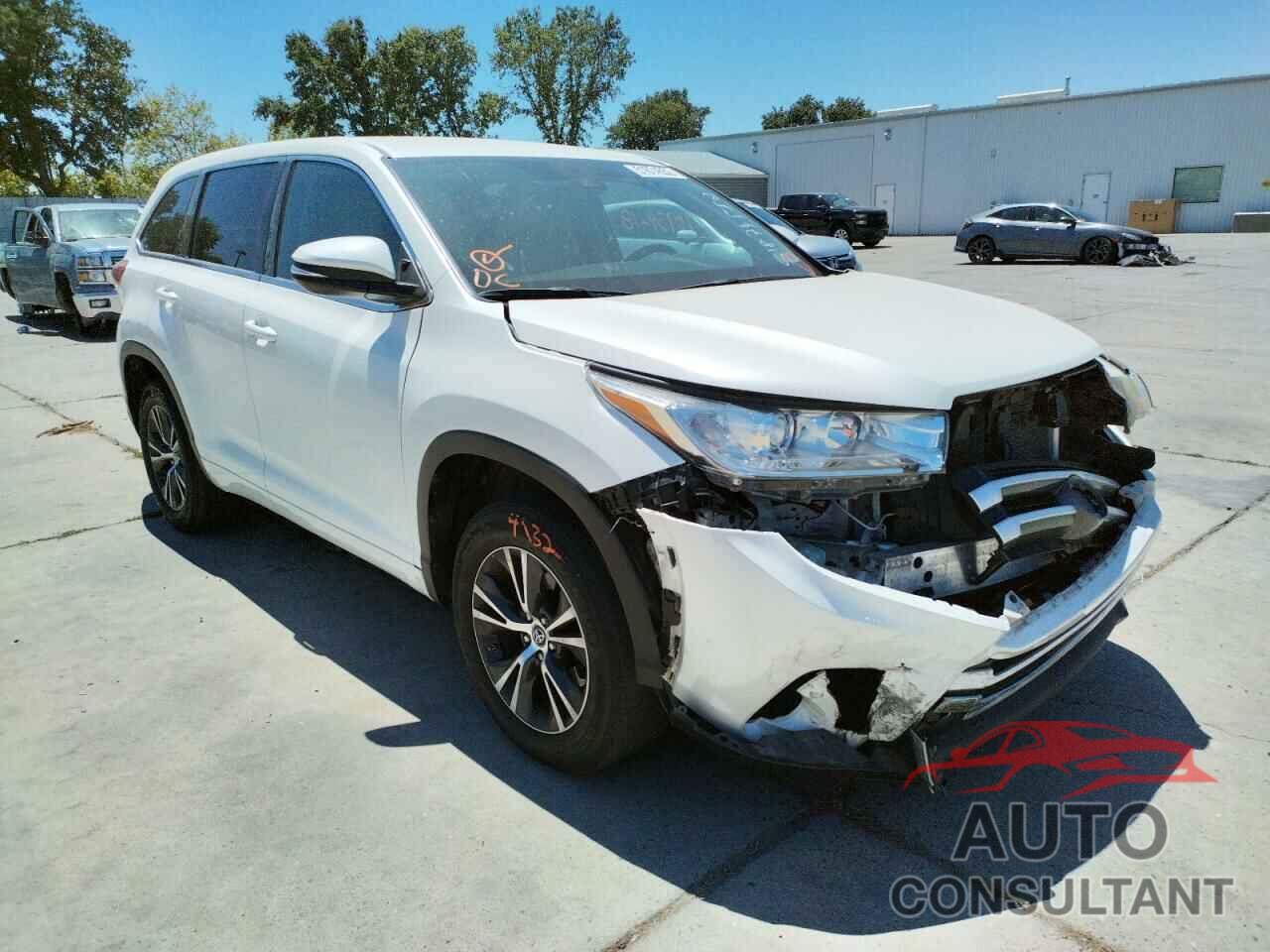 TOYOTA HIGHLANDER 2018 - 5TDZZRFH6JS262733