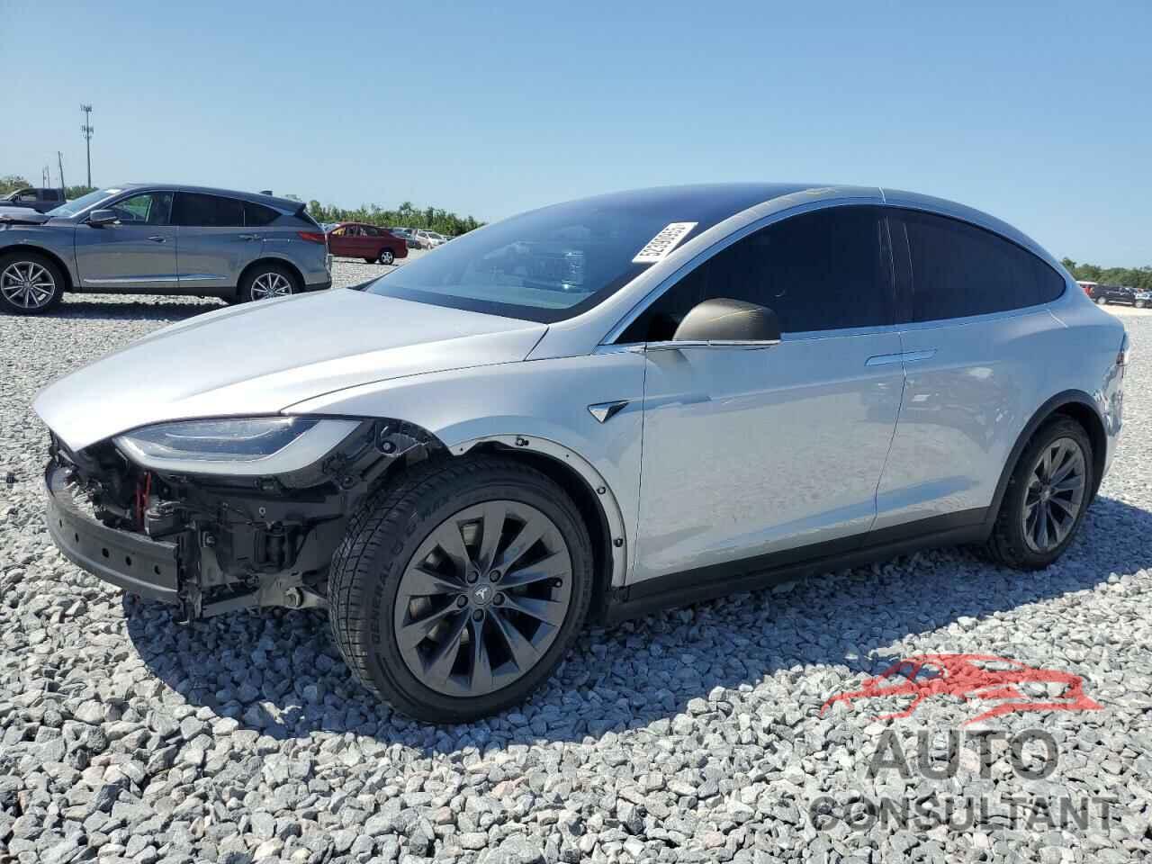 TESLA MODEL X 2018 - 5YJXCBE24JF132483