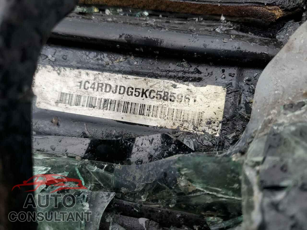 DODGE DURANGO 2019 - 1C4RDJDG5KC585961