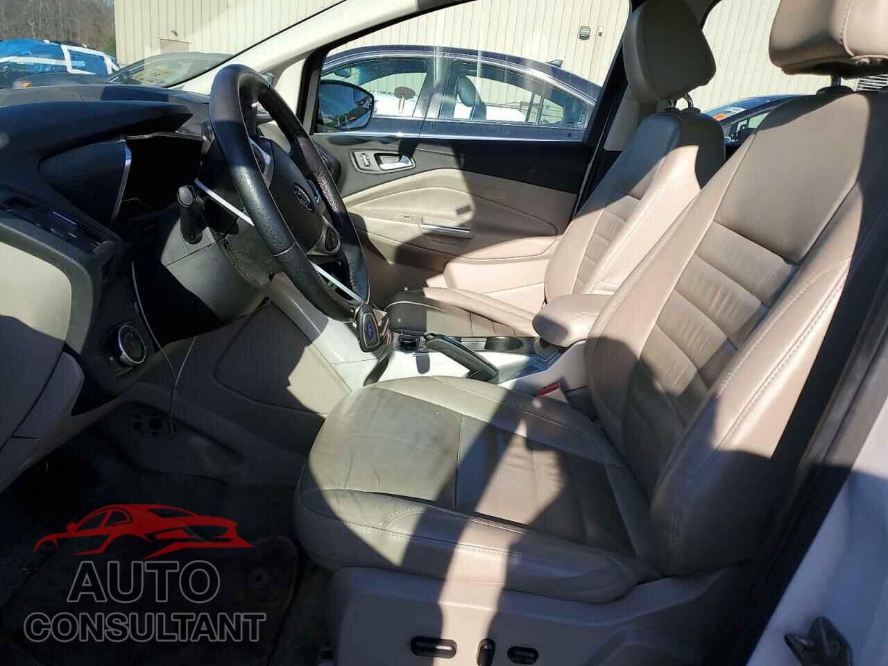 FORD CMAX 2015 - 1FADP5BU8FL111046