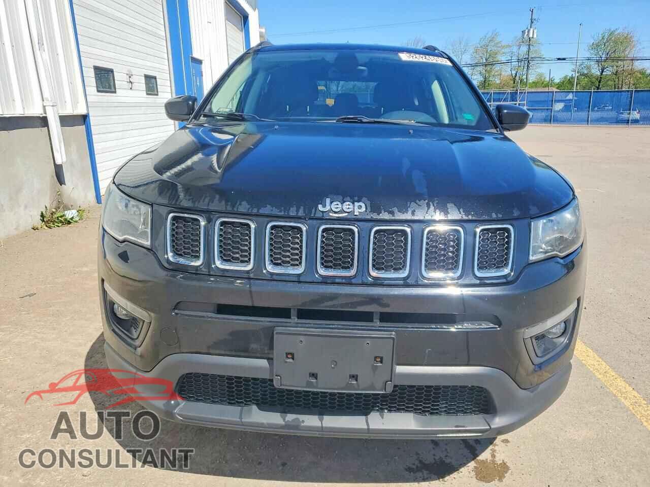 JEEP COMPASS 2018 - 3C4NJDBB4JT145670