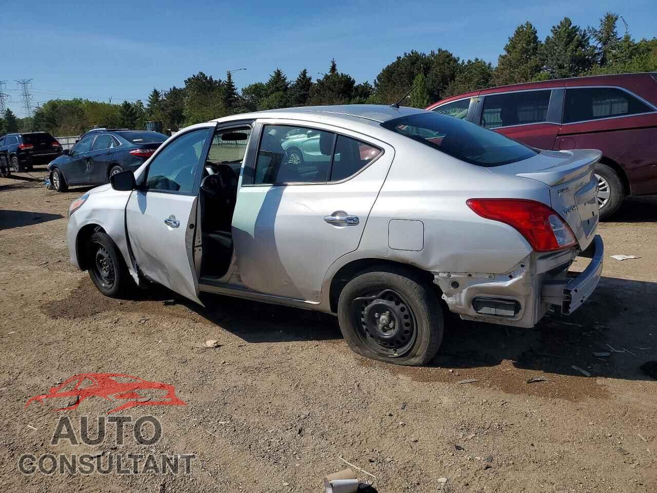 NISSAN VERSA 2019 - 3N1CN7AP2KL853964