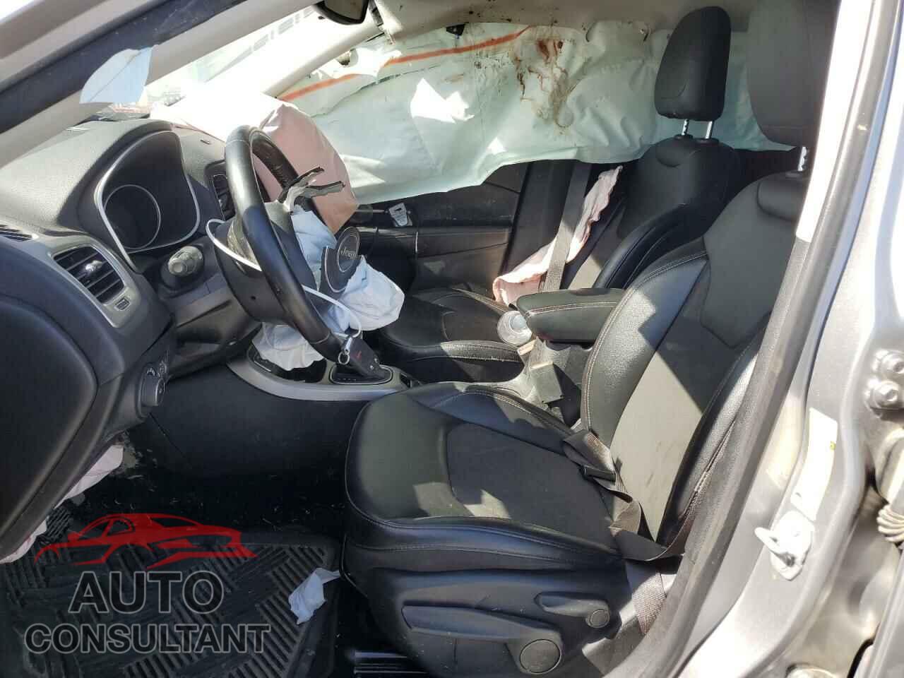 JEEP COMPASS 2019 - 3C4NJCBB0KT843978