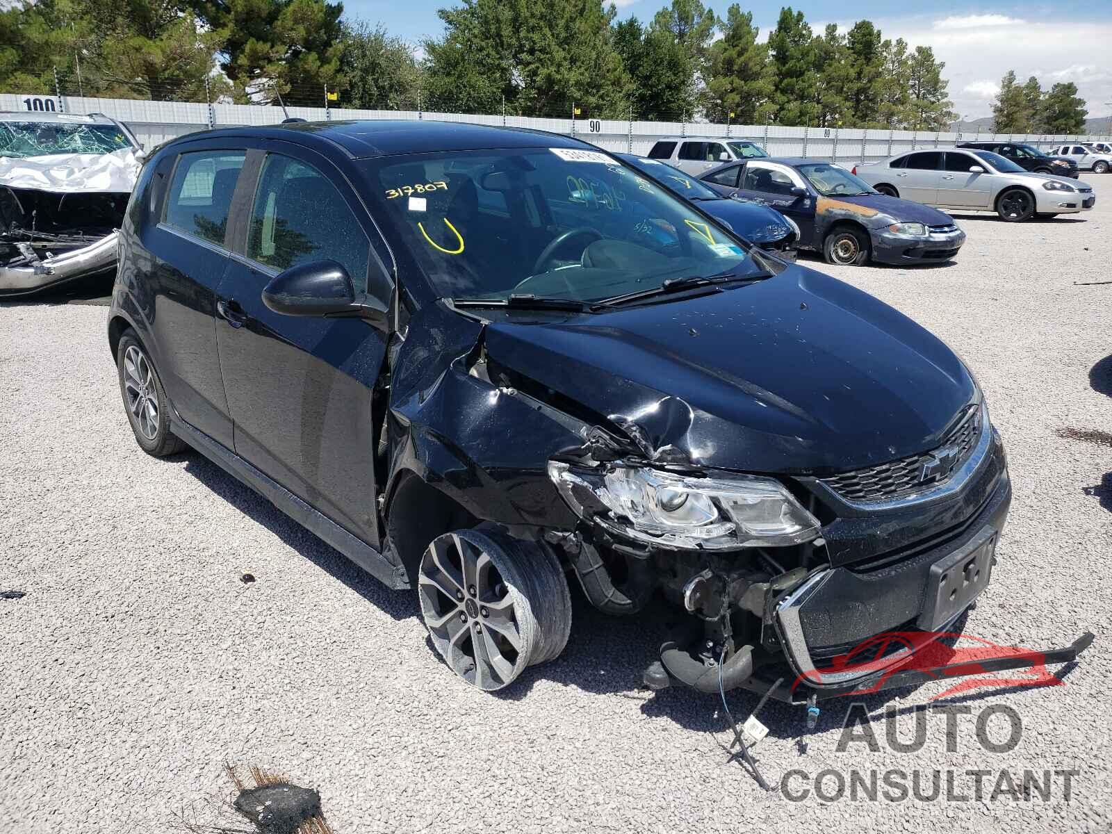 CHEVROLET SONIC 2018 - 1G1JD6SB1J4114392
