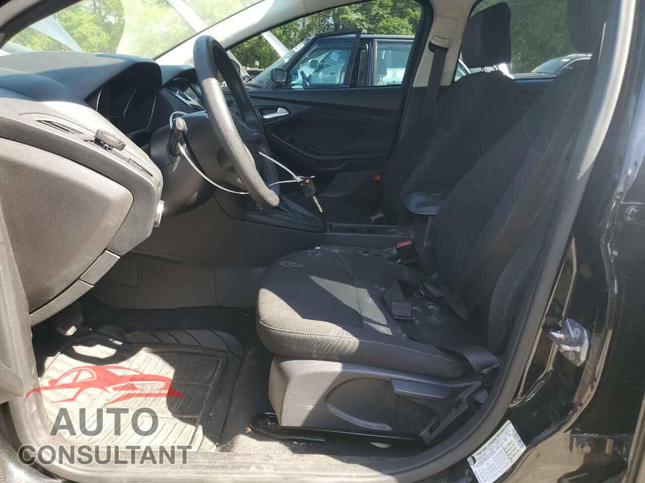 FORD FOCUS 2015 - 1FADP3F24FL206300