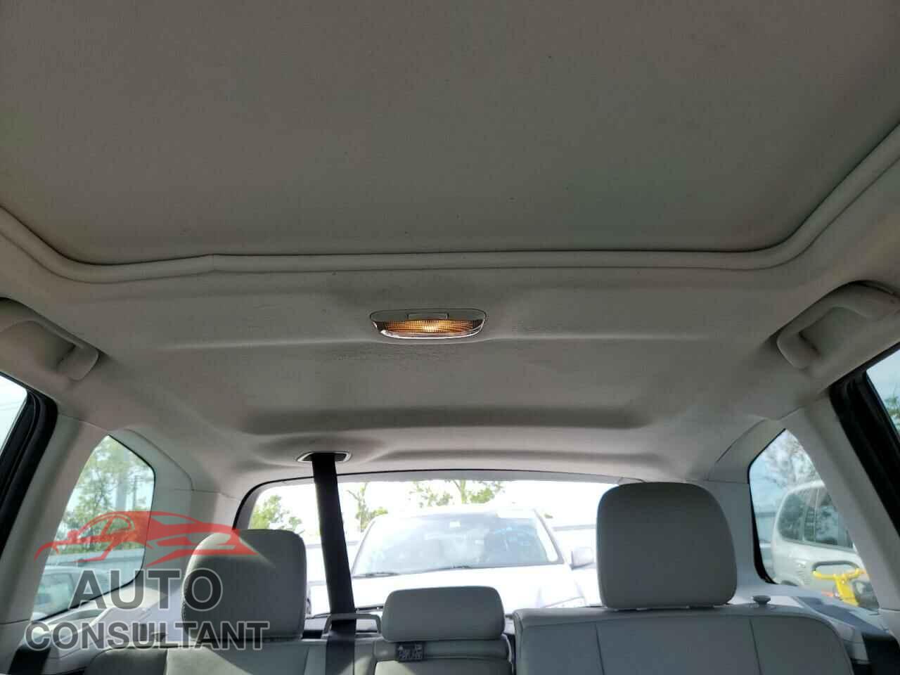 SUBARU FORESTER 2017 - JF2SJAJC0HH508438